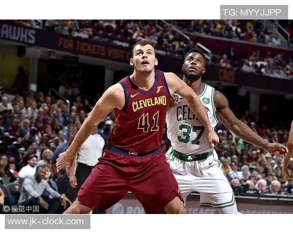 骑士季前赛对阵凯尔特人精彩回顾与赛季展望分析 骑士季前赛对阵凯尔特人精彩回顾与赛季展望分析