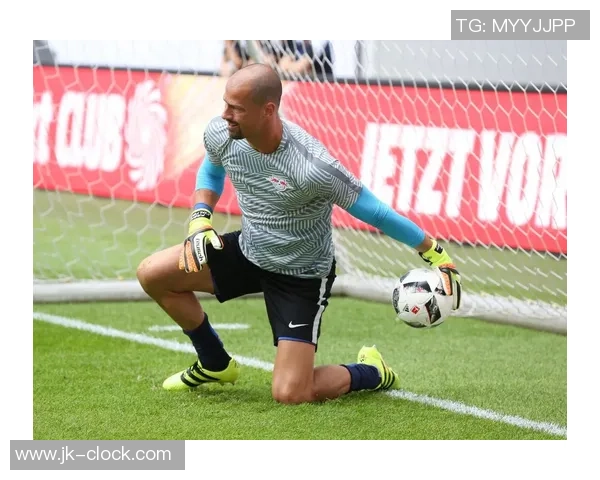 布莱克本与谢周三精彩对决回放全程回顾与分析