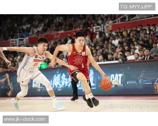 2018年CBA季后赛广东队对阵北京队首轮激战回顾与精彩瞬间分析